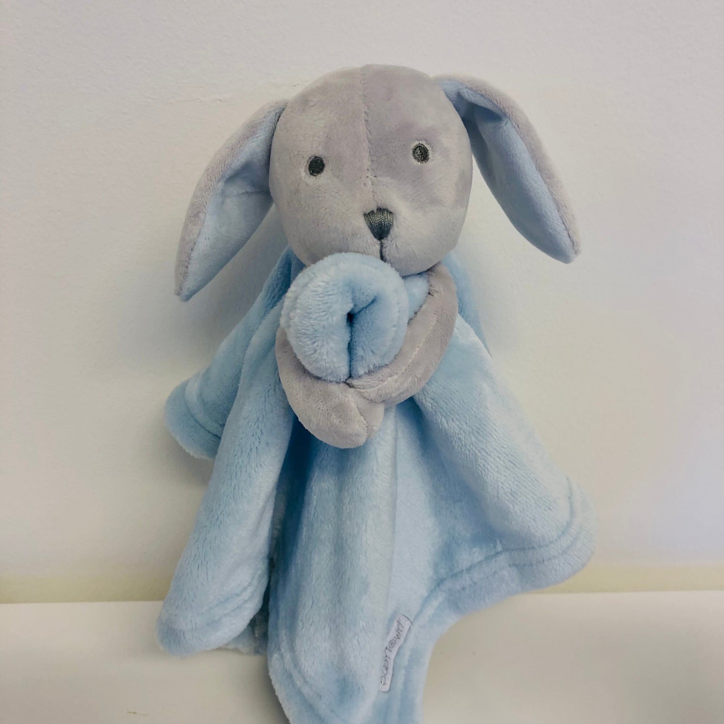 RILEY - Rabbit comforter and essentials gift box