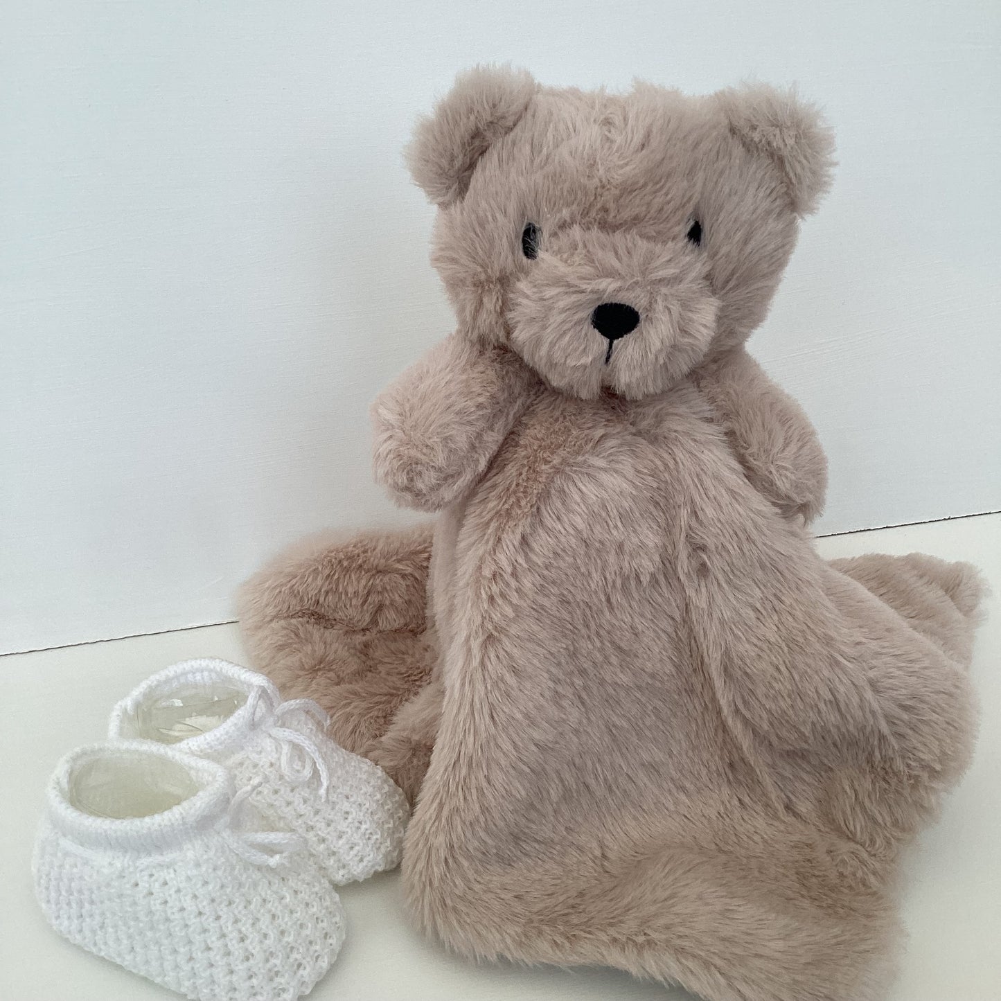 MILO- Mint cellular blanket and muslin wrap gift box
