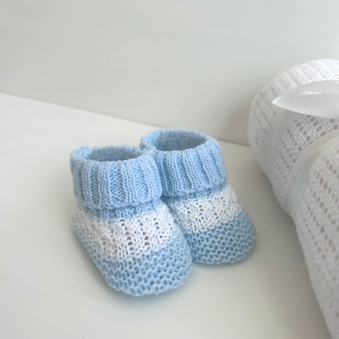 JAMIE- Elephant comforter and dressing gown bedtime gift box