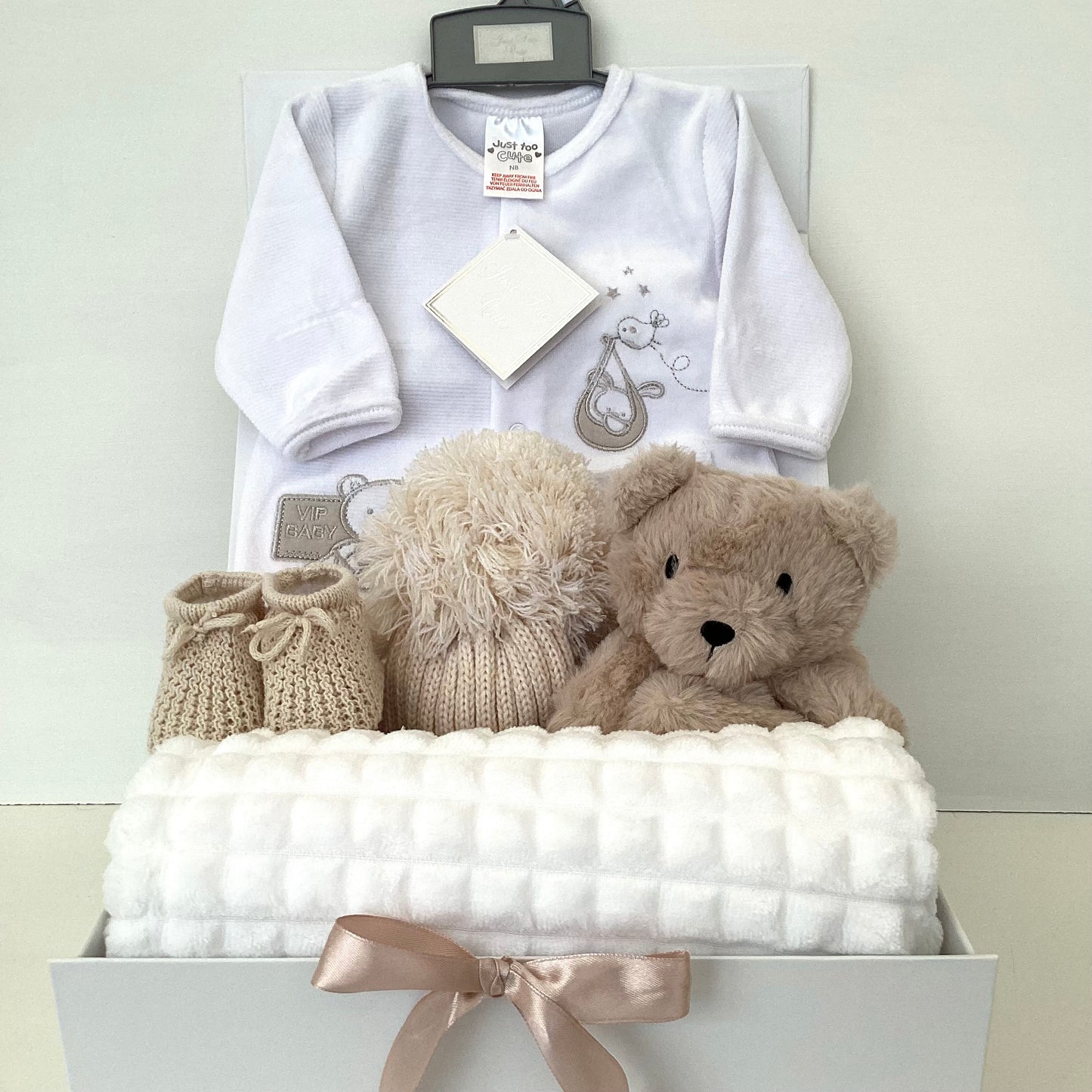 SULLY- Brown bear comforter with luxury onsie and white bobble blanket gift box