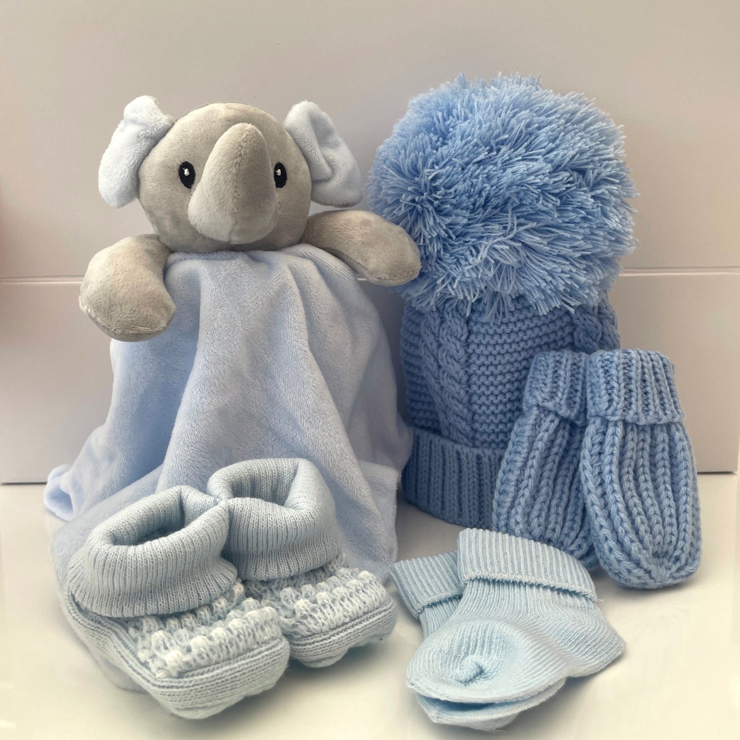 ELLIOT - Blue elephant comforter gift box