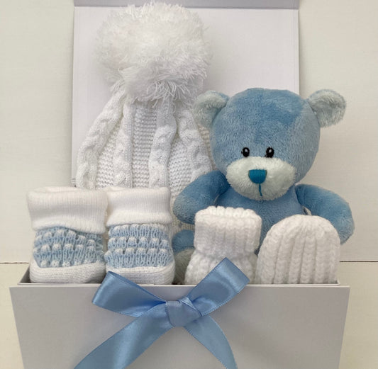BENJI- Blue bear and cosy bobble hat gift box