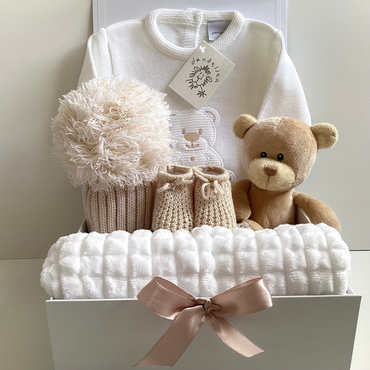 WINTER- Dandelion white luxury knitted onesie gift box