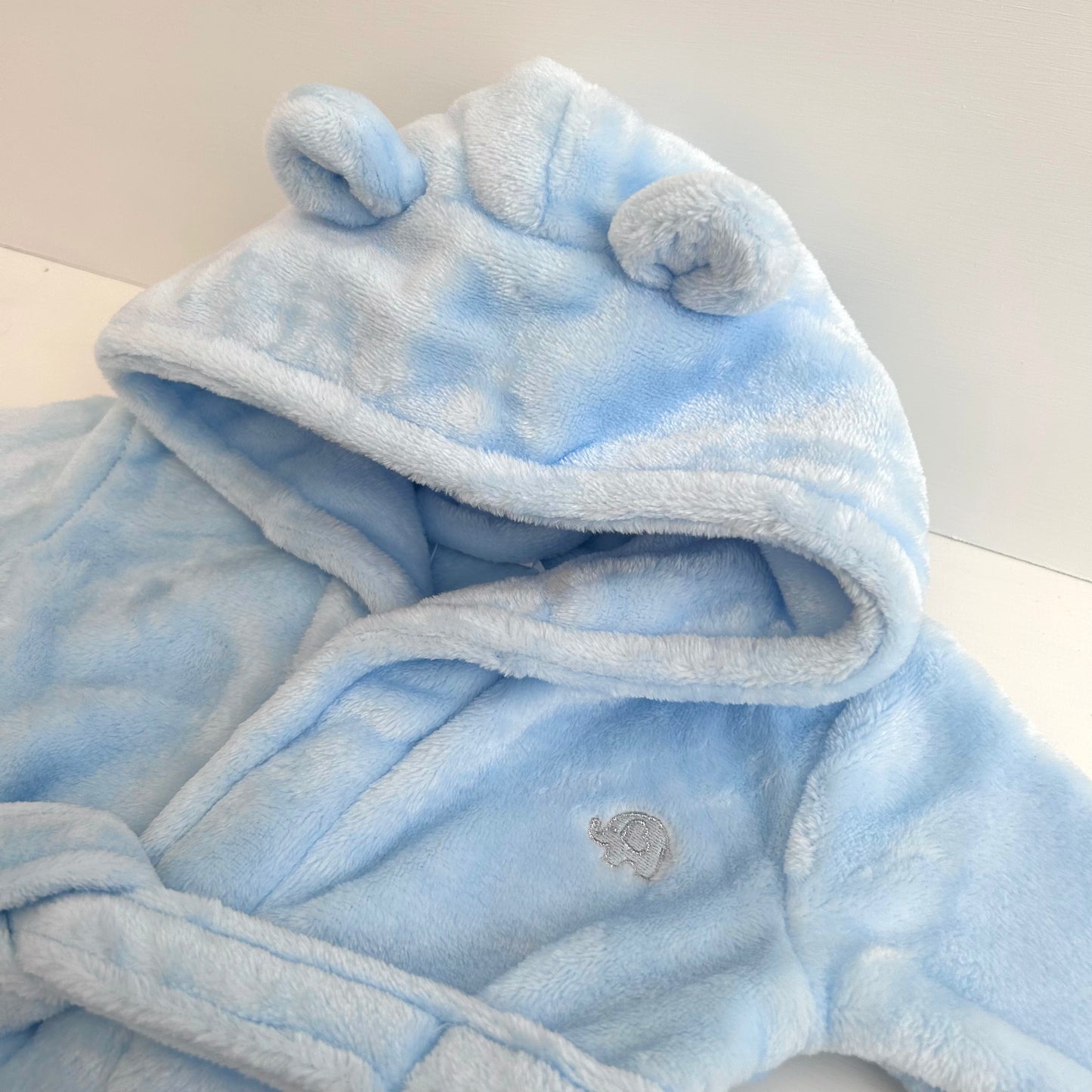 JAMIE- Elephant comforter and dressing gown bedtime gift box