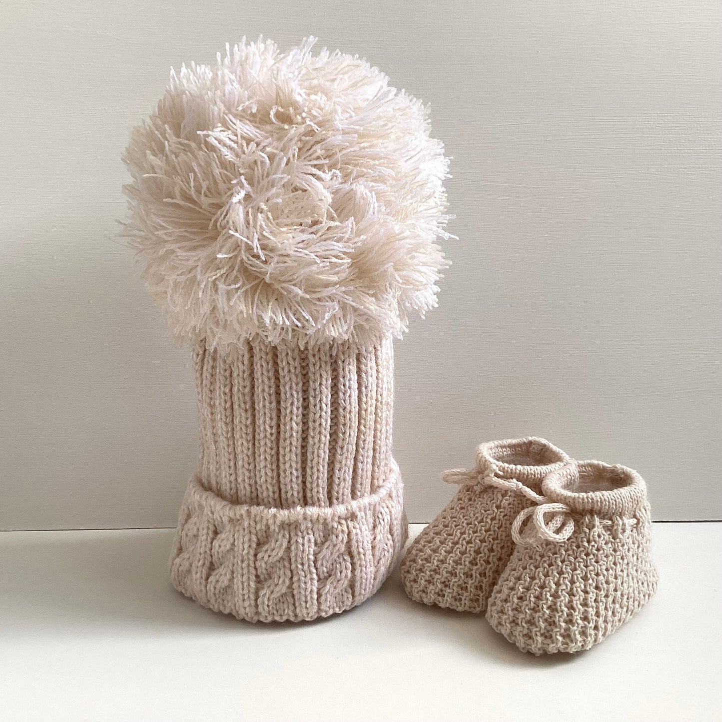 WINTER- Dandelion white luxury knitted onesie gift box