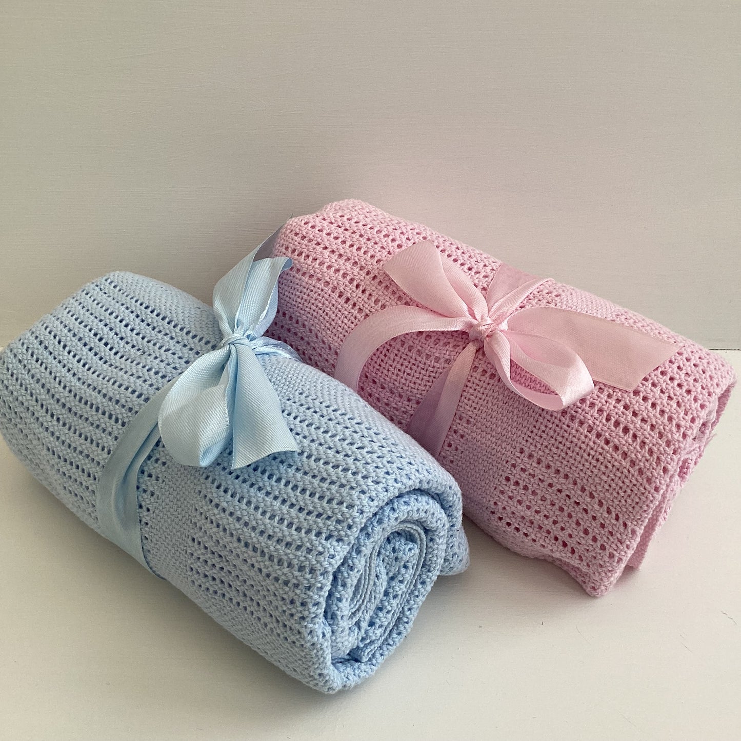 MAX and MAISIE - Cosy bath and bedtime gift box for two