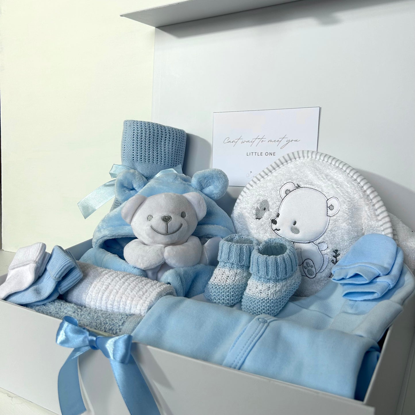 ARCHIE - All you need baby gift box