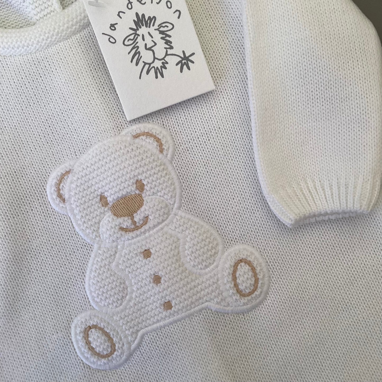 WINTER- Dandelion white luxury knitted onesie gift box